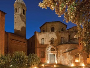 Basilica_di_San_Vitale_-_notturno_-_FOTO_ARCHIVIO_COMUNE_DI_RAVENNA_Nicola_Strocchi