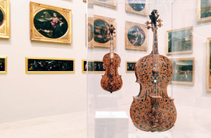 Galleria_Estense_Modena_MyModenaDiary_Violoncello-e-Violino