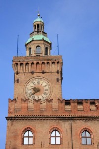 Palazzo-d-accursio-Bologna-51184-2-682x1024